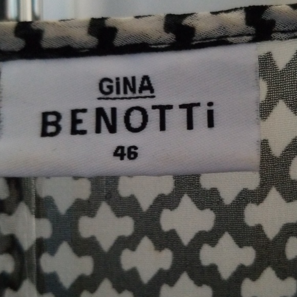 Very nice Gina Benotti blk and white Tunic Blouse - Picture 2 of 4